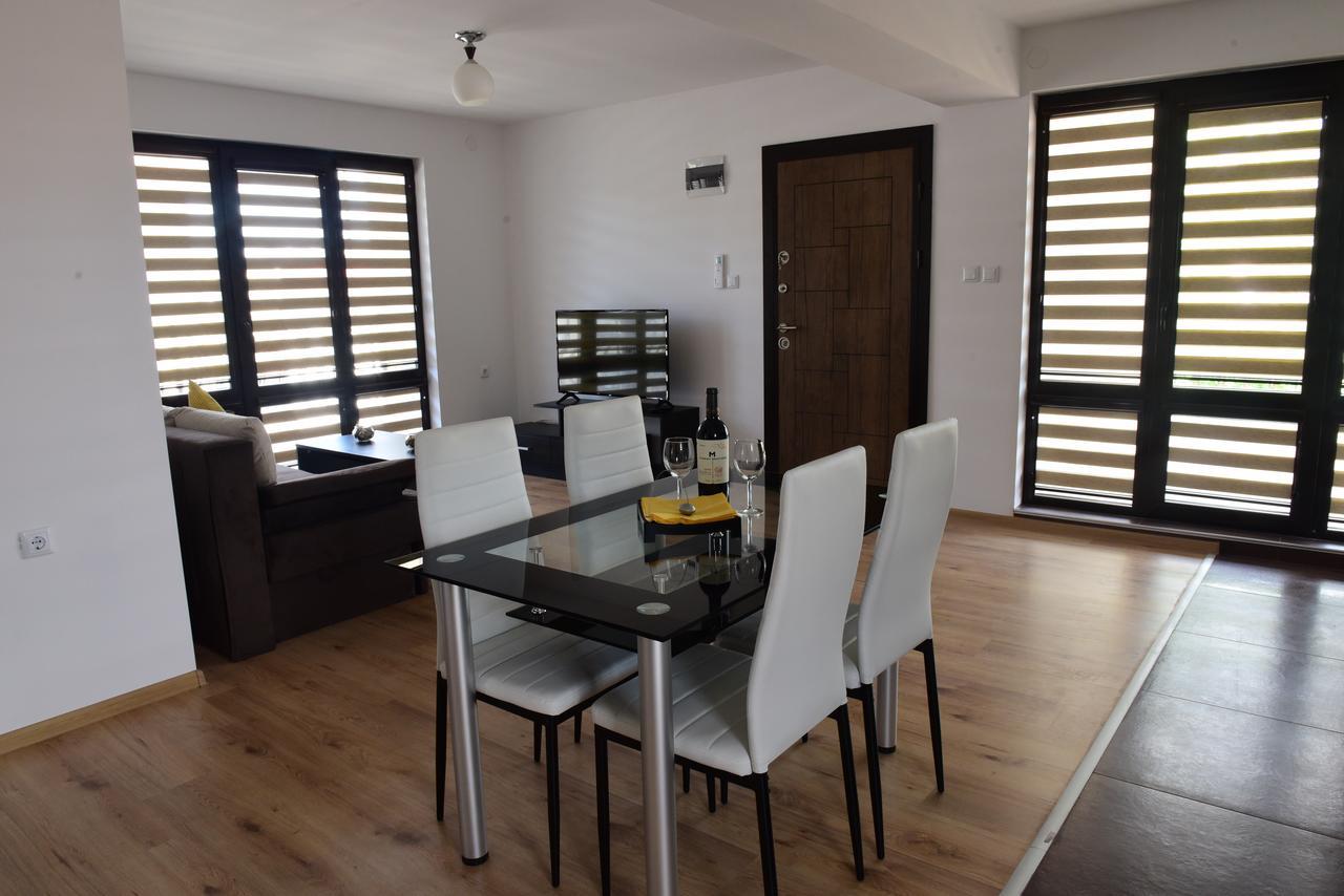 Hotel Active Apartments Tyrgowiszte Zewnętrze zdjęcie