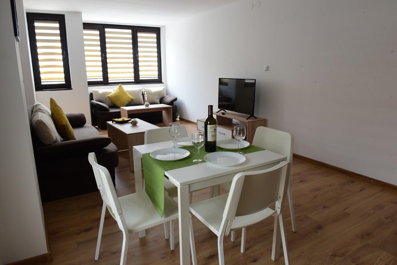 Hotel Active Apartments Tyrgowiszte Zewnętrze zdjęcie