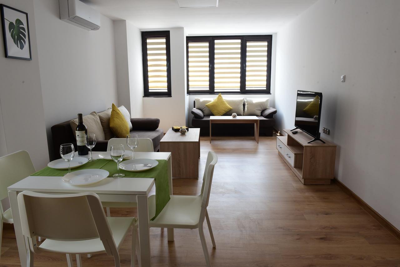 Hotel Active Apartments Tyrgowiszte Zewnętrze zdjęcie